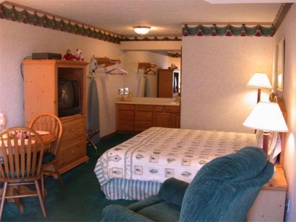 Townhouse Inn & Suites Omaha Room photo