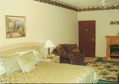 Townhouse Inn & Suites Omaha Exterior photo